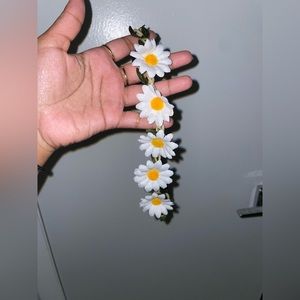 Flower choker